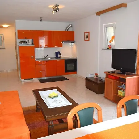 Gabrijel Apartment *